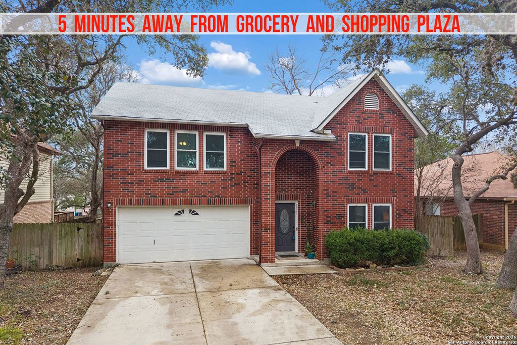 Photo of 4826 Limestone Well Dr, San Antonio, TX 78247 (MLS # 1934543)