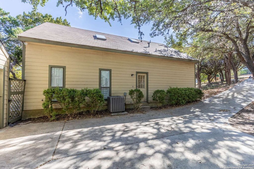 Photo of 254 scenic, Canyon Lake, TX 78133 (MLS # 1923452)