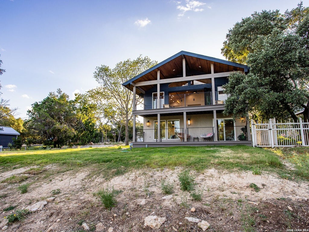 Photo of 874 Lakebreeze Dr, Canyon Lake, TX 78133 (MLS # 1951349)
