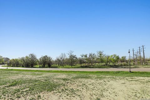 2332 E Chavaneaux San Antonio TX 78214