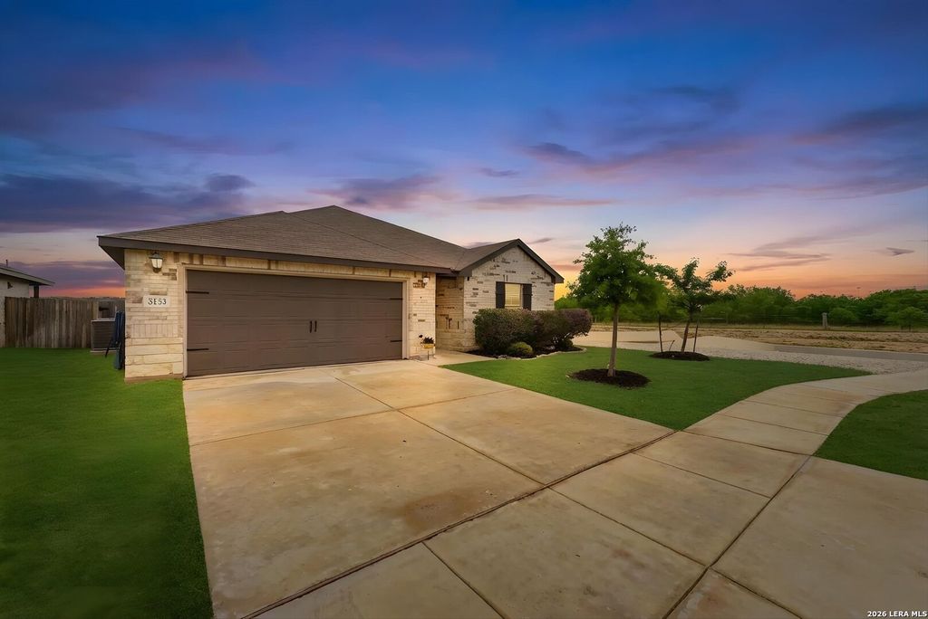 Photo of 3133 Malbac Dr, Schertz, TX 78154 (MLS # 1958899)