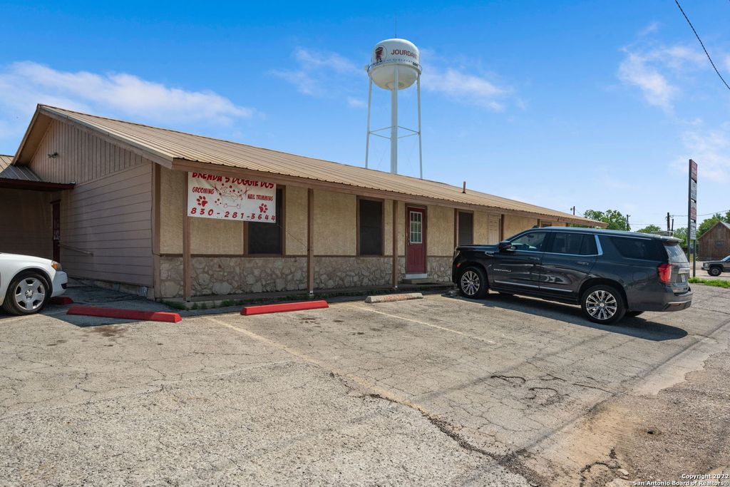 View Dowdy Real Estate, LLC's Homes for Sale Dowdy Real Estate, LLC