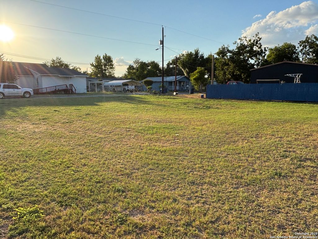 Photo of TBD N Water St, Pleasanton, TX 78064 (MLS # 1892258)