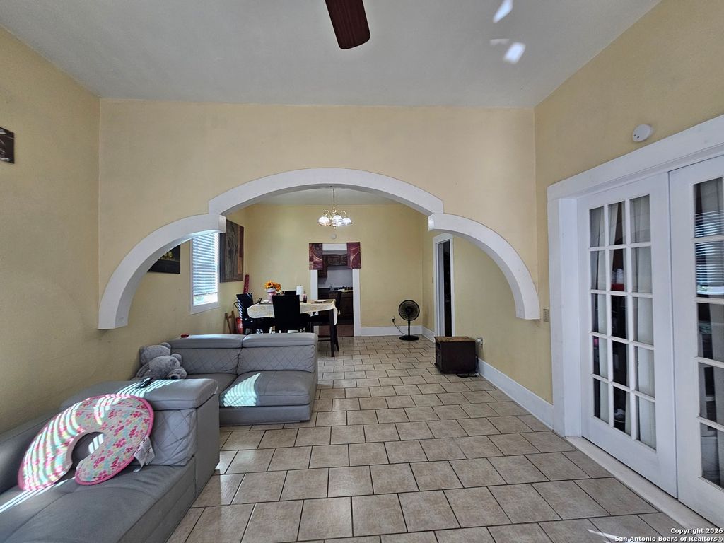 Photo of 121 Hess, San Antonio, TX 78212 (MLS # 1935095)