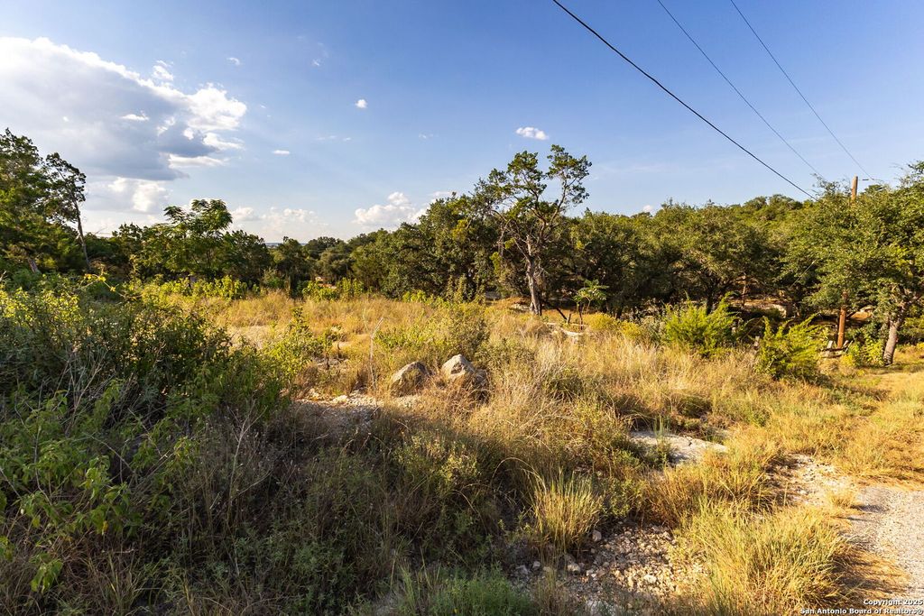 Photo of 617 Canyon Edge, Canyon Lake, TX 78133 (MLS # 1898446)