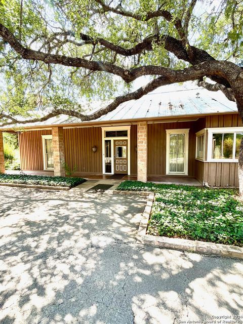 A home in Uvalde