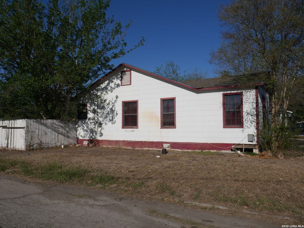 Photo of 415 Hermine, San Antonio, TX 78212 (MLS # 1951488)