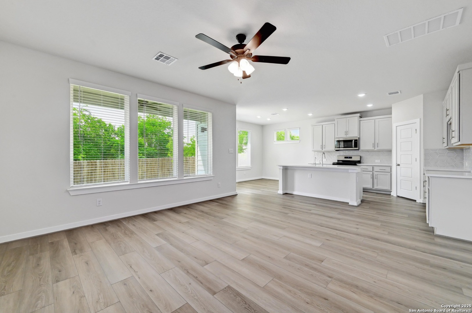6031 Calgary Park