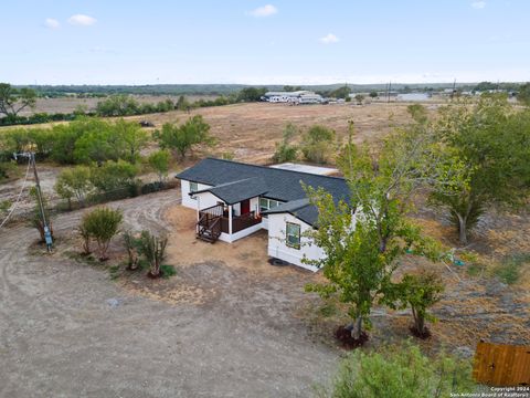 A home in Devine