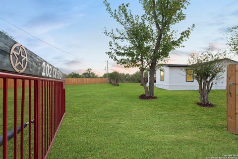 A home in Devine