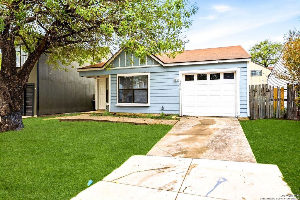 Photo of 4015 Sun Harbour, San Antonio, TX 78244 (MLS # 1959862)