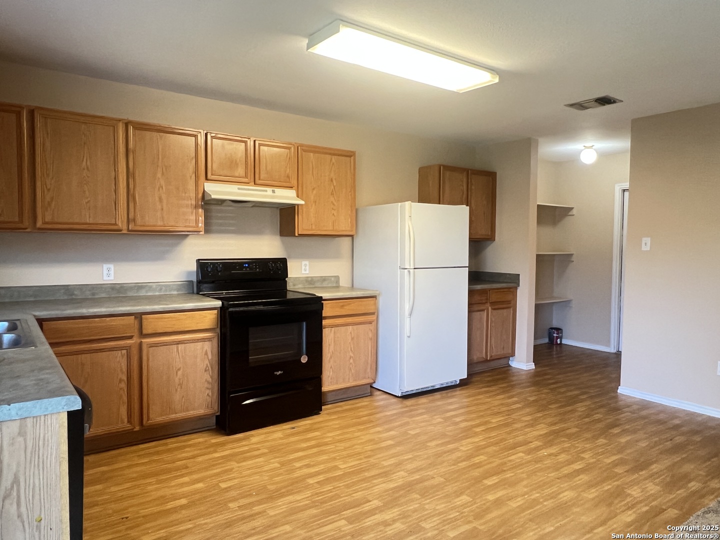 8163 Heights Valley