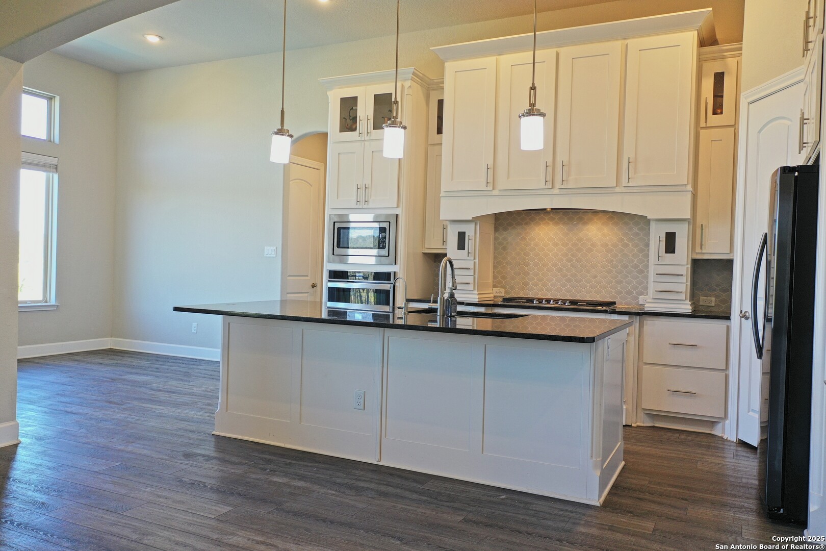 18810 Canyon View