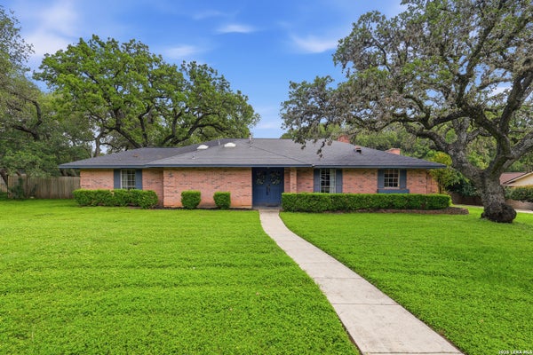 228 SAGECREST DR, SAN ANTONIO, TX 78232 - Image 842a87d9d439e50b18b9b2a488c6ca17/1456900028