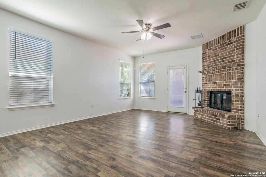 Photo of 6538 Wind Trce, San Antonio, TX 78239 (MLS # 1915213)