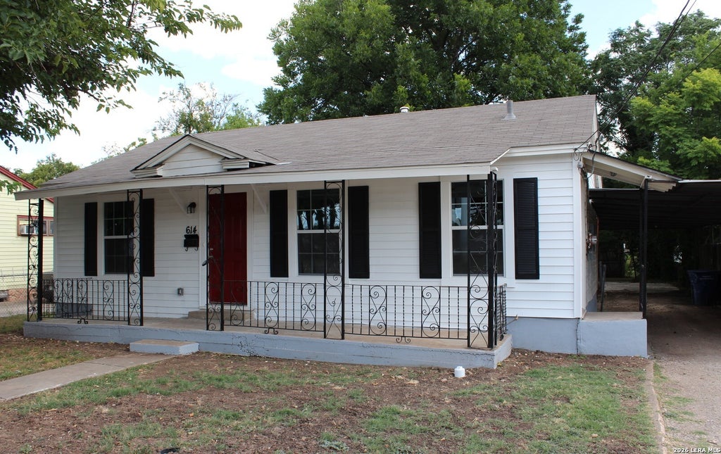 Photo of 614 HARRIMAN PL, San Antonio, TX 78204 (MLS # 1991303)