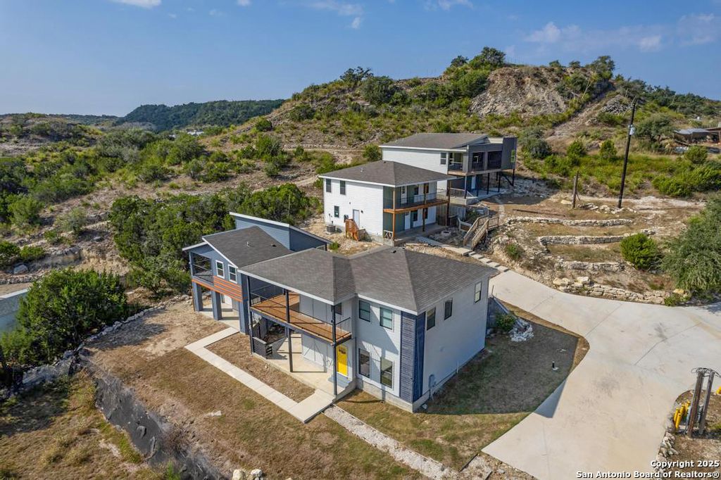 Photo of 185 Hidden, Canyon Lake, TX 78133 (MLS # 1918019)