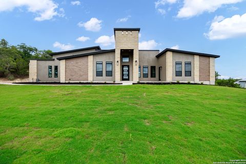 A home in Canyon Lake