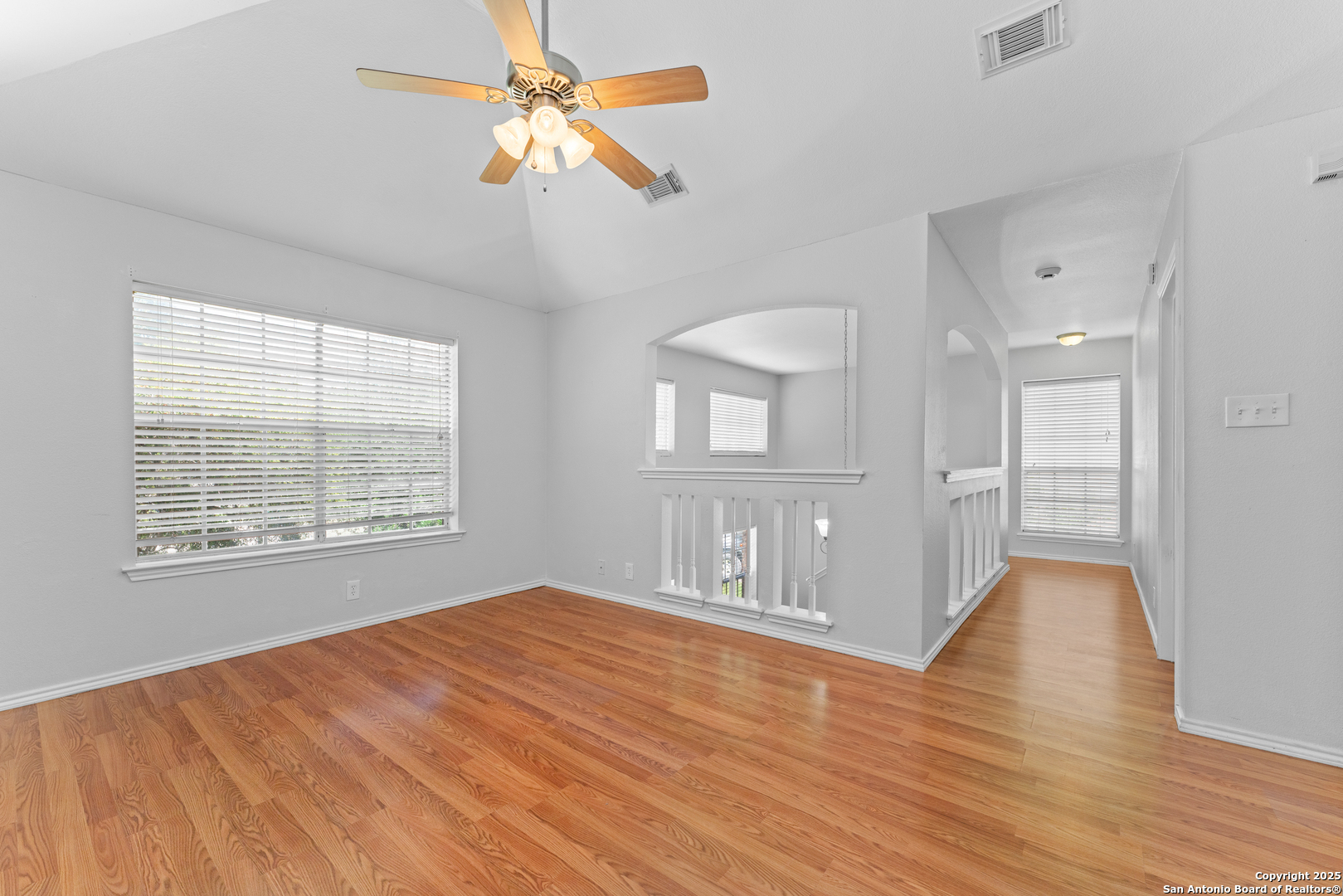 Universal City, Texas 78148, United States, 3 Bedrooms Bedrooms, ,3 BathroomsBathrooms,Residential,Active,223527