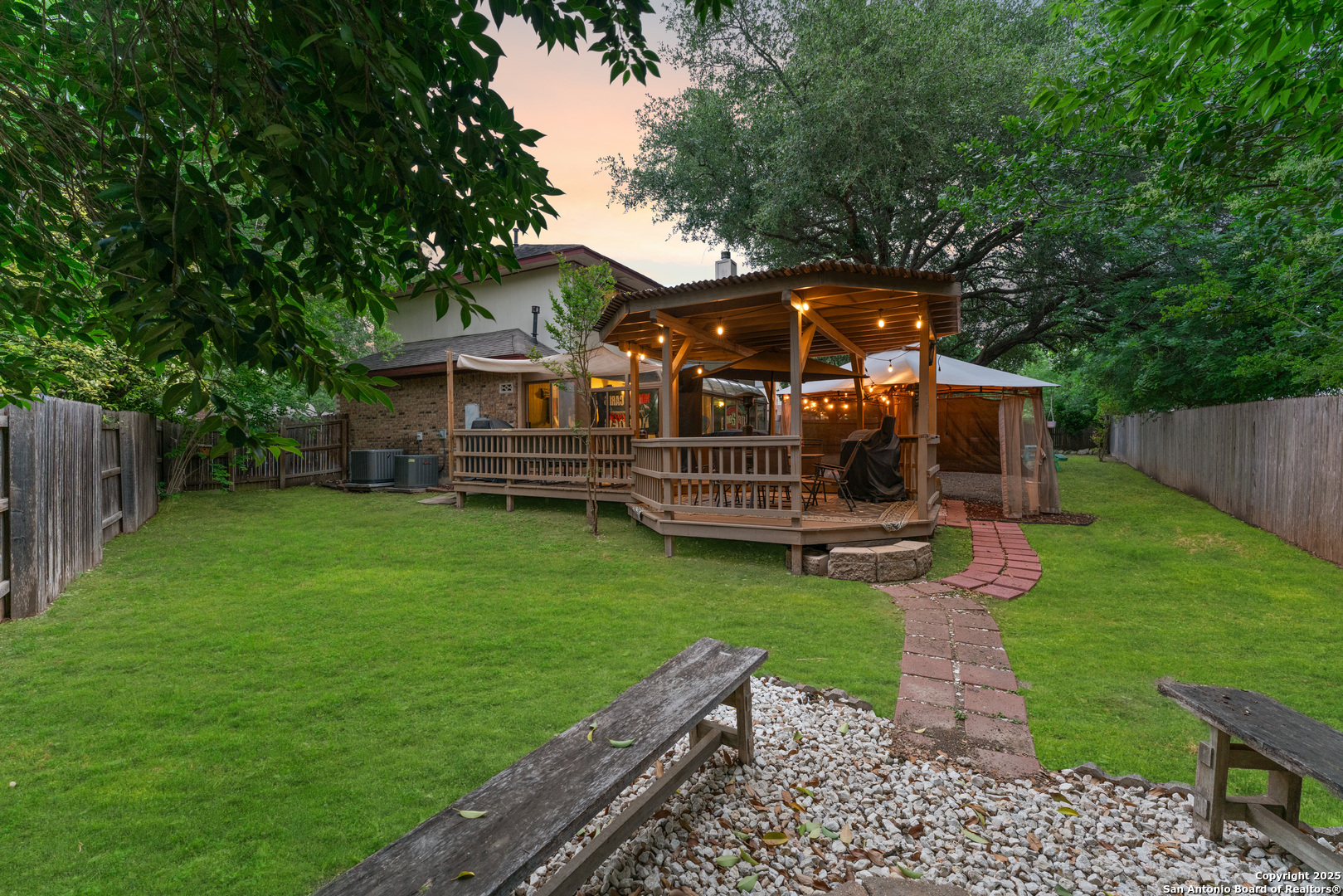 Universal City, Texas 78148, United States, 3 Bedrooms Bedrooms, ,3 BathroomsBathrooms,Residential,Active,223527