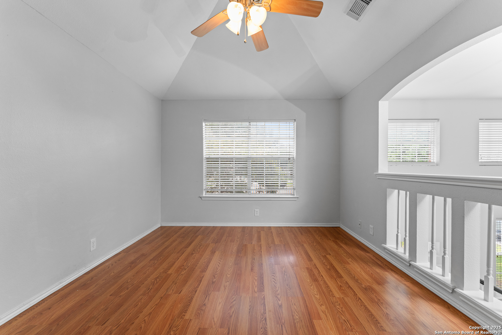 Universal City, Texas 78148, United States, 3 Bedrooms Bedrooms, ,3 BathroomsBathrooms,Residential,Active,223527