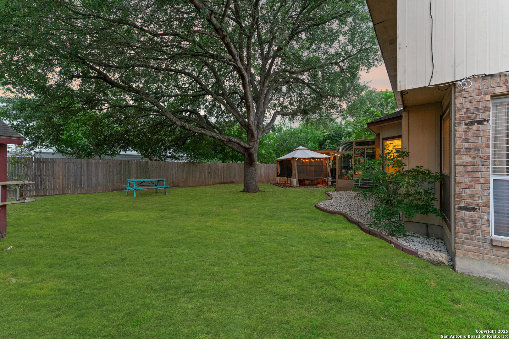 Universal City, Texas 78148, United States, 3 Bedrooms Bedrooms, ,3 BathroomsBathrooms,Residential,Active,223527