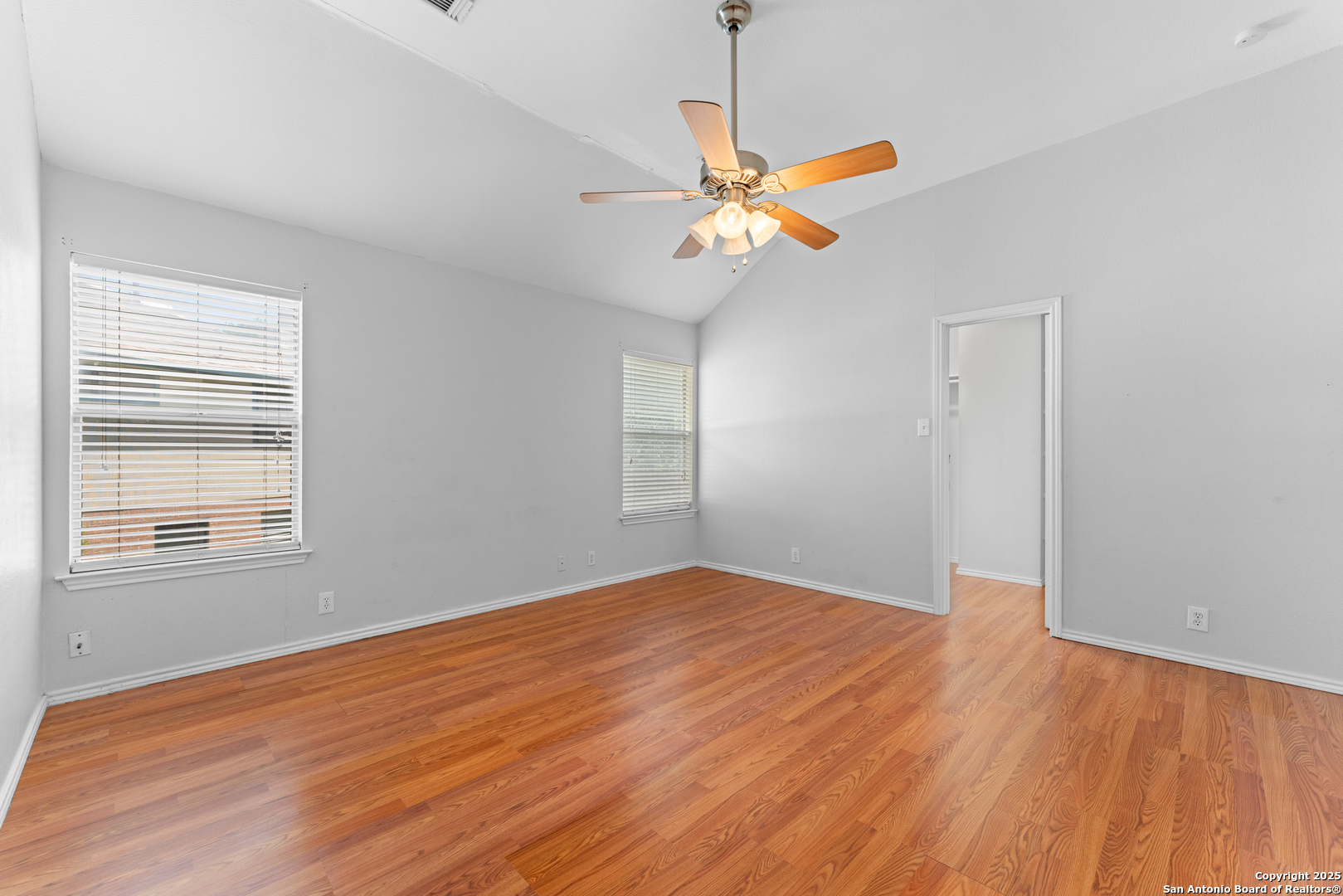 Universal City, Texas 78148, United States, 3 Bedrooms Bedrooms, ,3 BathroomsBathrooms,Residential,Active,223527