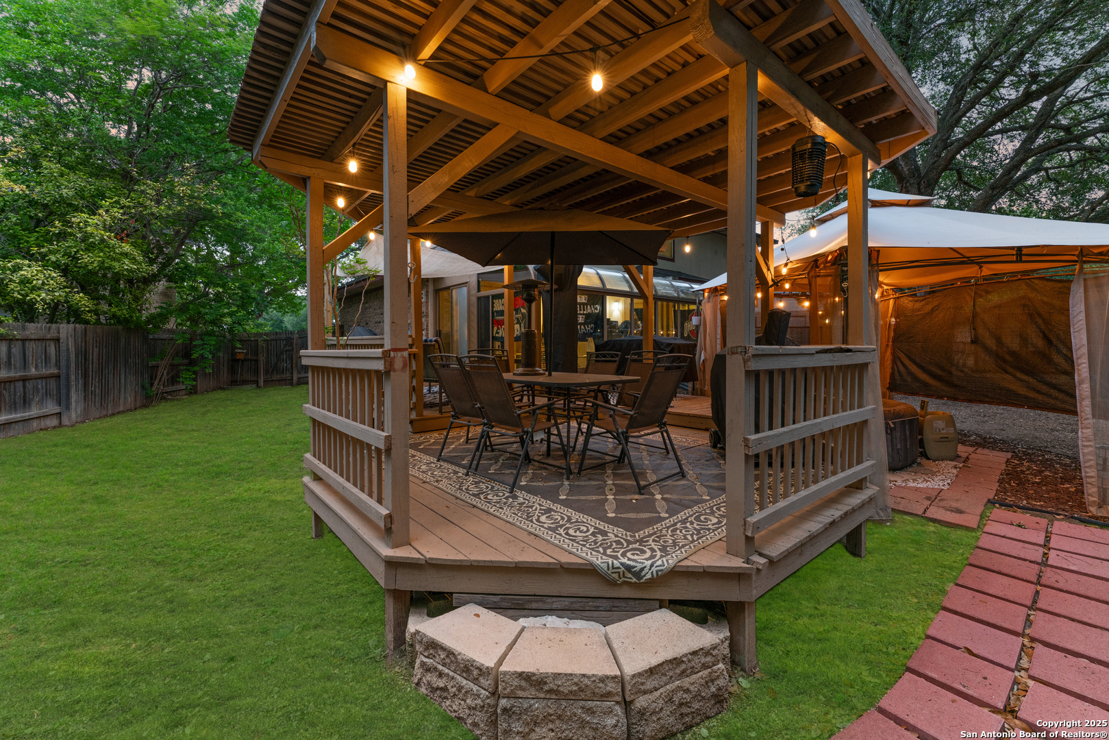 Universal City, Texas 78148, United States, 3 Bedrooms Bedrooms, ,3 BathroomsBathrooms,Residential,Active,223527