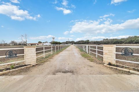 12120 SCHAEFER RD Schertz TX 78108