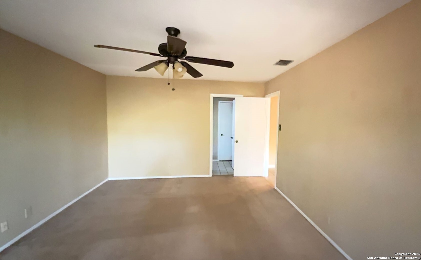 San Antonio, Texas 78249, United States, 4 Bedrooms Bedrooms, ,3 BathroomsBathrooms,Residential,Active,236041