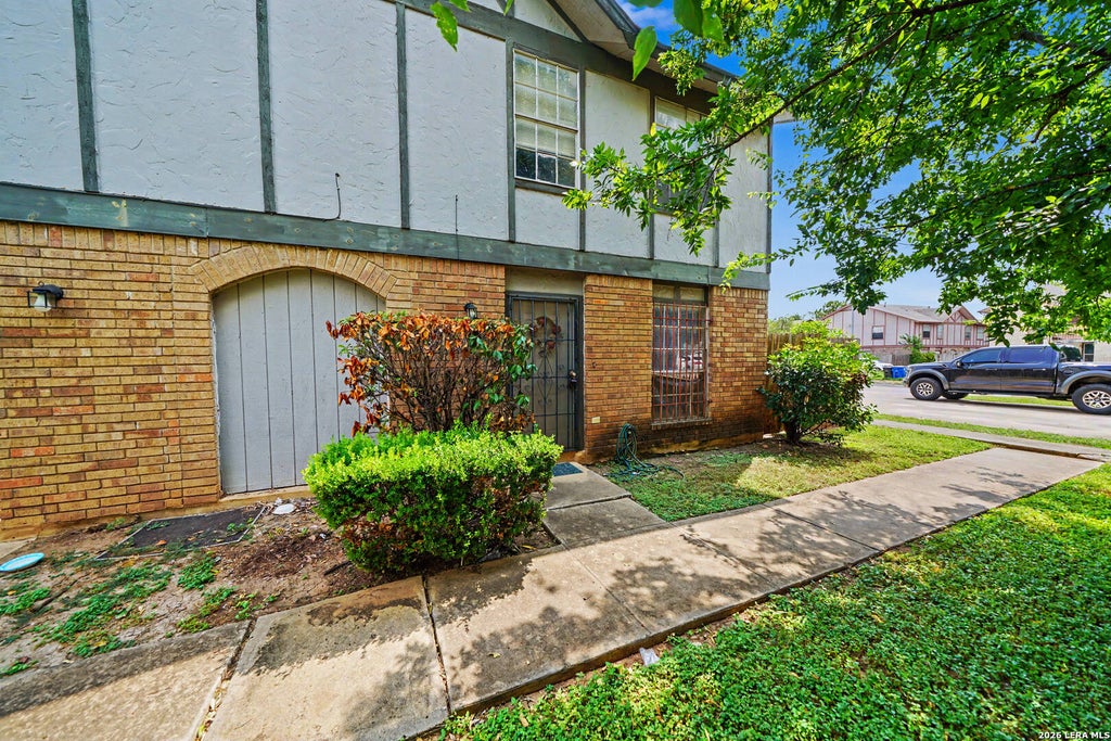 Photo of 5216 MEADOW FLD 1 #1, San Antonio, TX 78250 (MLS # 2001196)