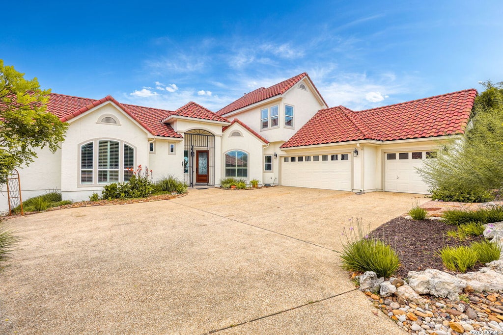Photo of 436 Paradise point, Boerne, TX 78006 (MLS # 1939832)