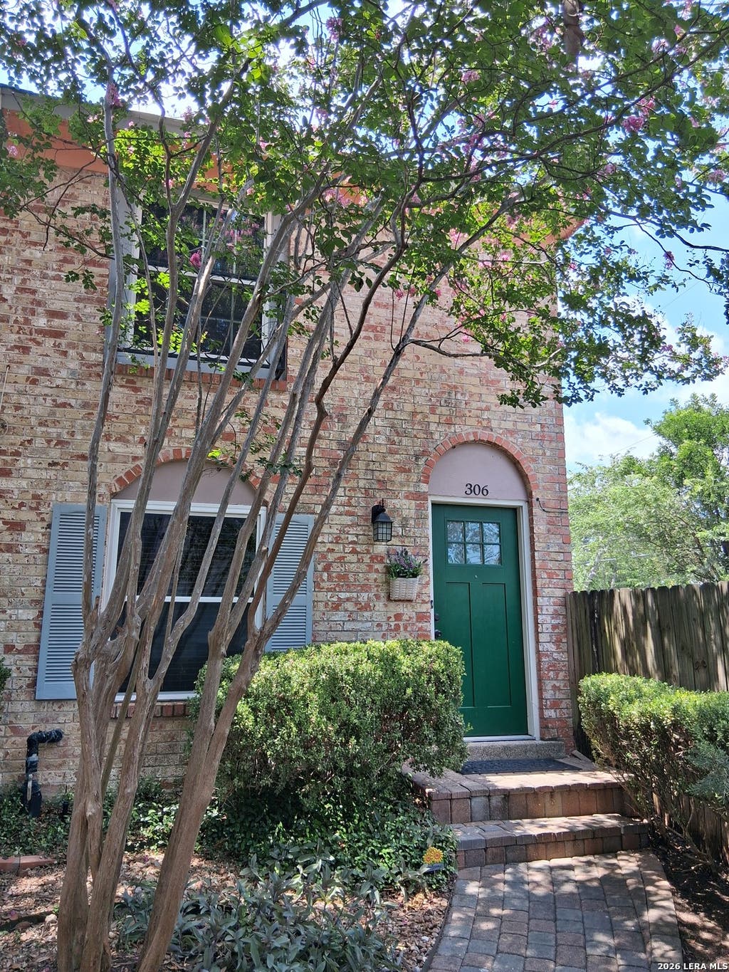 Photo of 2811 Woodbury Dr 306 #306, San Antonio, TX 78217 (MLS # 2009001)