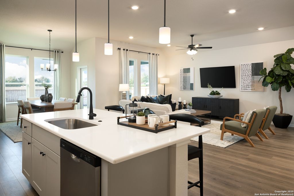 Photo of 717 Moki Place, Cibolo, TX 78108 (MLS # 1929944)