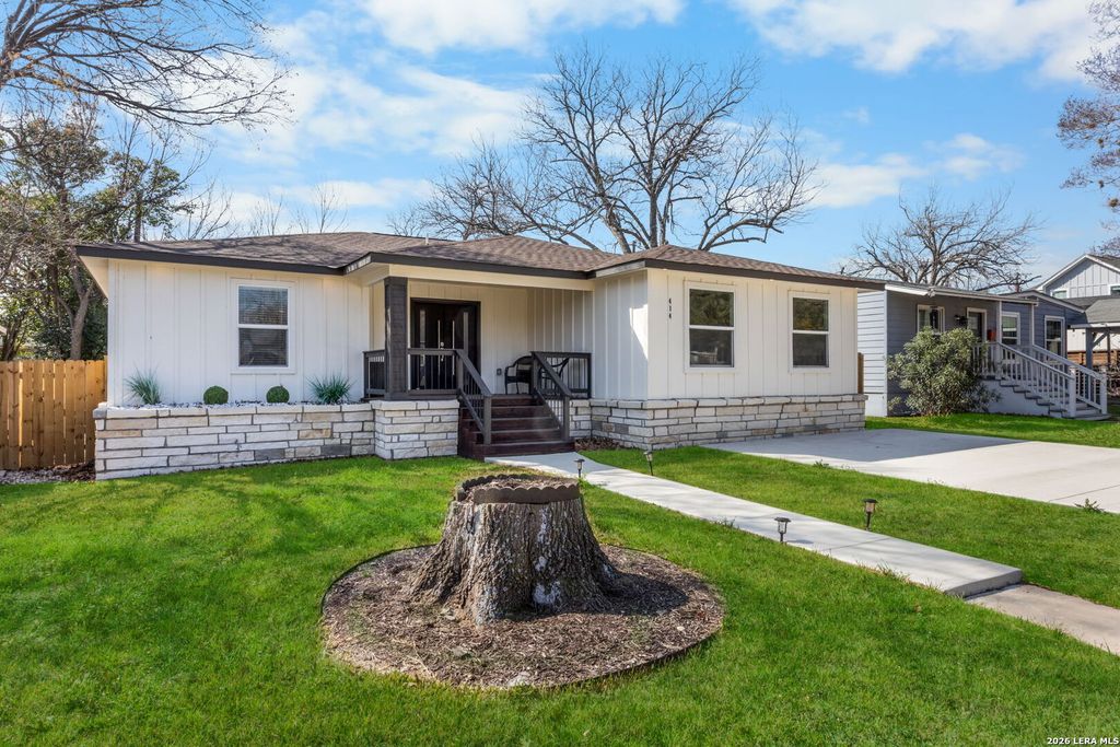 Photo of 414 Devonshire, San Antonio, TX 78209 (MLS # 1945101)