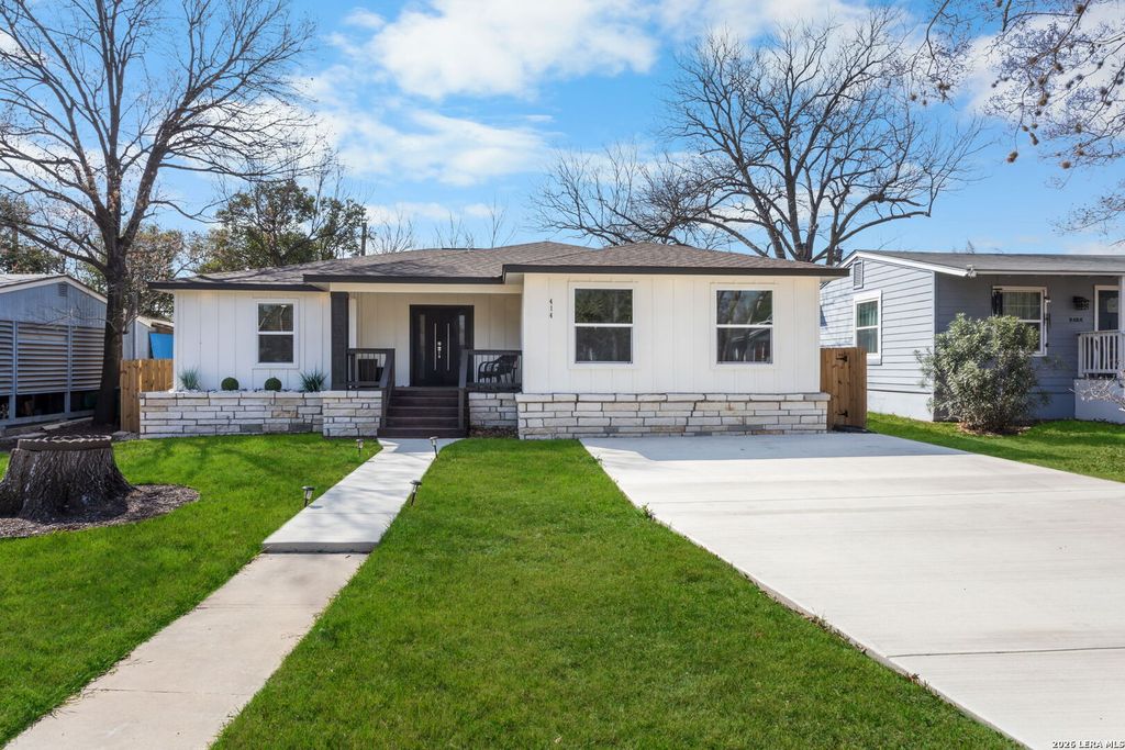 Photo of 414 Devonshire, San Antonio, TX 78209 (MLS # 1945101)