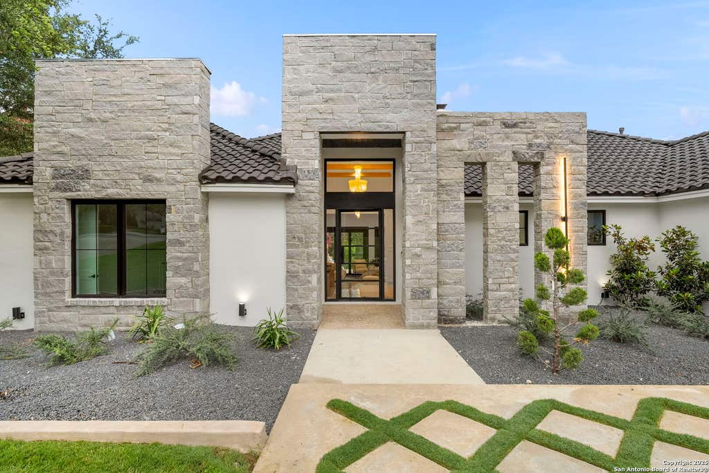 Photo of 6 Turin Ct, San Antonio, TX 78257 (MLS # 2004388)