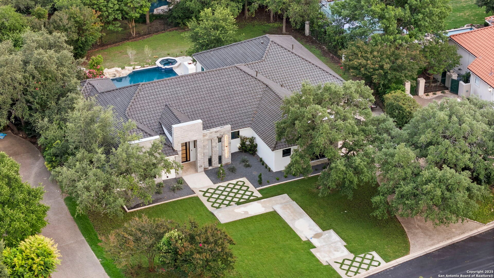 6 Turin Ct
