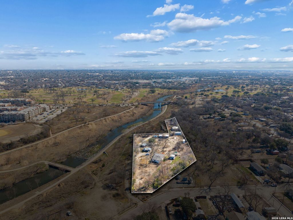 Photo of 4526 Sierra, San Antonio, TX 78214 (MLS # 1944376)