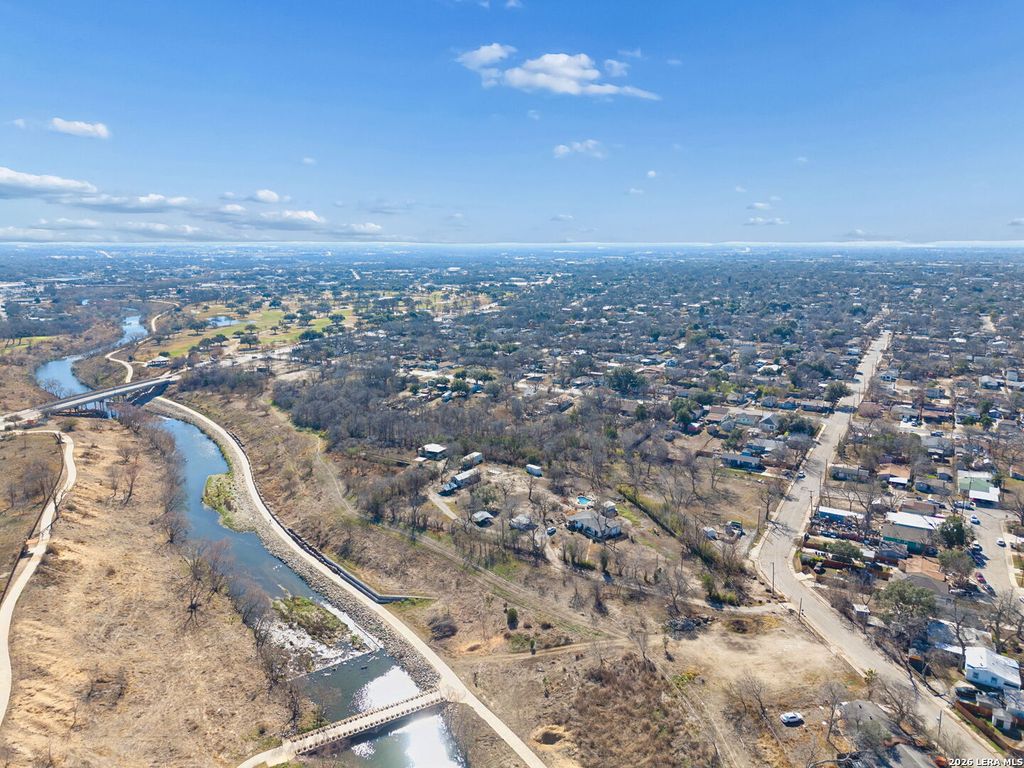 Photo of 4526 Sierra, San Antonio, TX 78214 (MLS # 1944376)