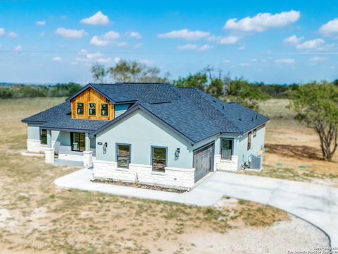 A home in Floresville