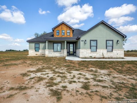 A home in Floresville