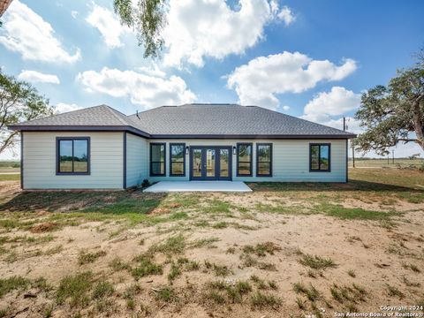 A home in Floresville