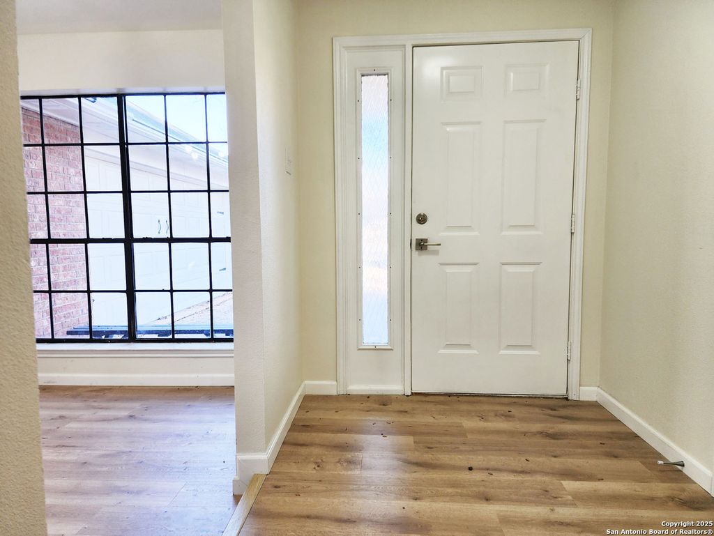 Photo of 1390 Misty, Spring Branch, TX 78070 (MLS # 1930107)