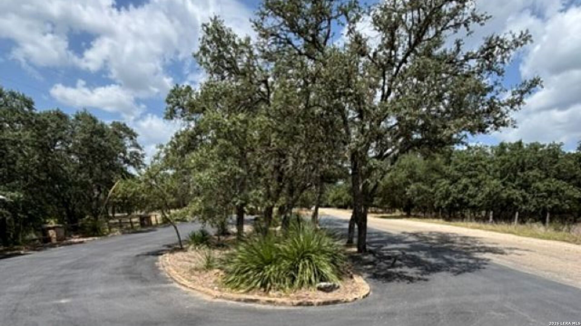 LOT 44 Pr 2535