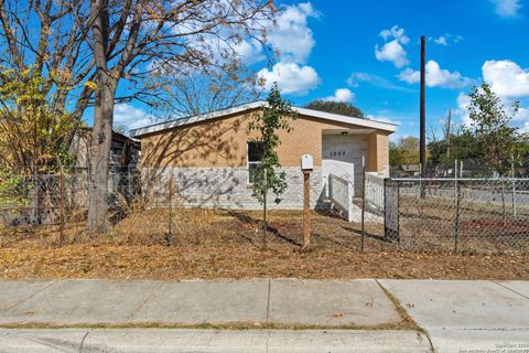 Search 1203 Saltillo San Antonio TX 78207