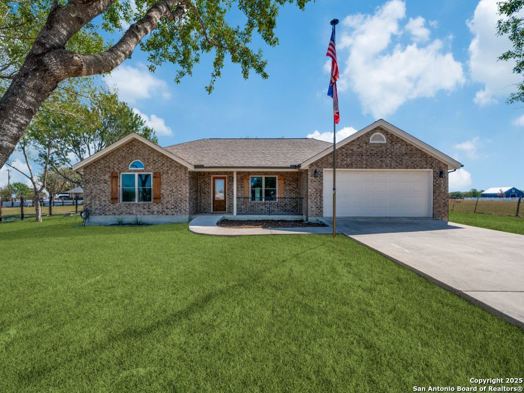 Photo of 433 W klein, New Braunfels, TX 78130 (MLS # 1921632)