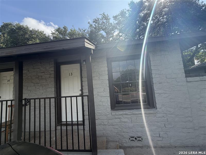 Photo 1 of 10 — 520 GENTLEMAN RD 13, San Antonio, TX 78201