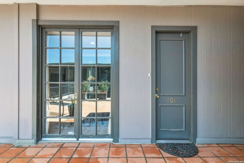 Photo of 7711 BROADWAY 20B #20B, San Antonio, TX 78209 (MLS # 1955753)