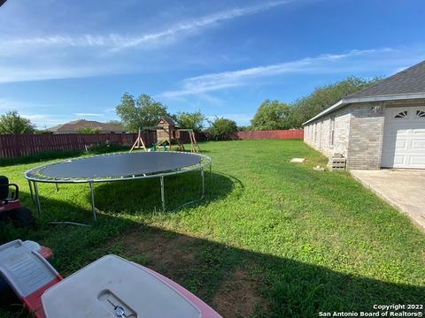 A home in Floresville